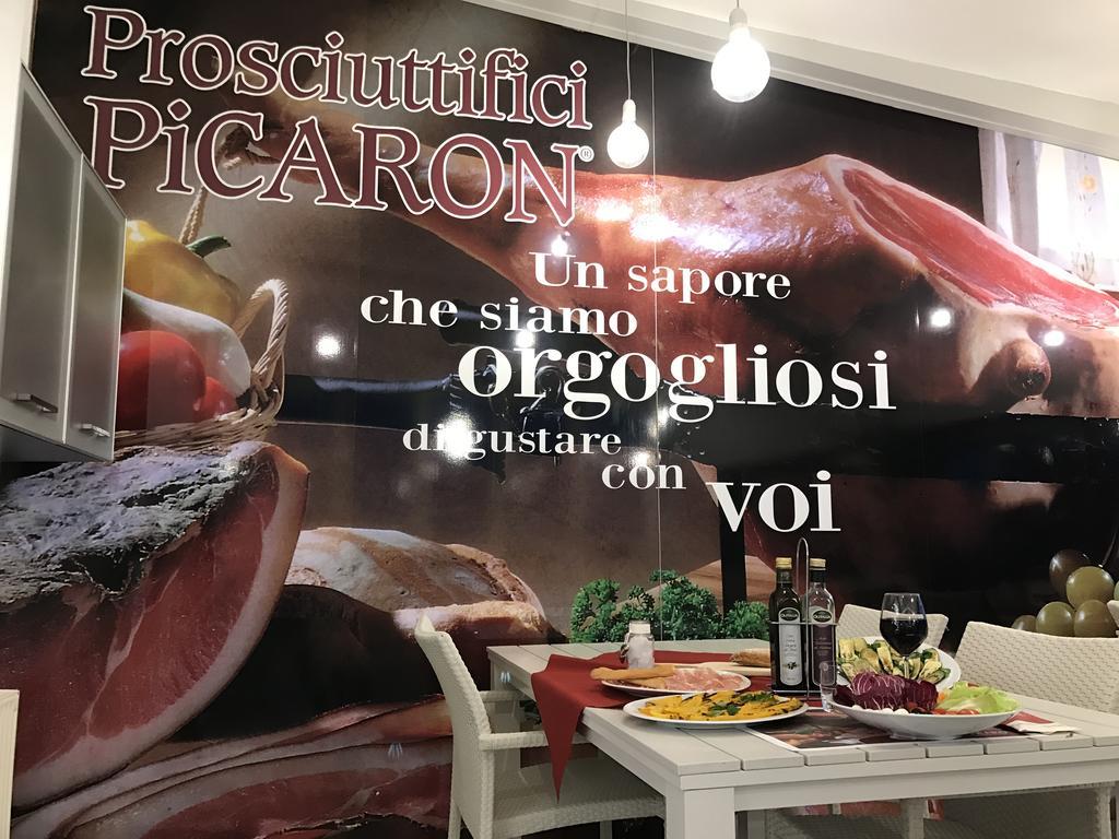 Affittacamere Prosciutti Picaron Villanova  Bagian luar foto