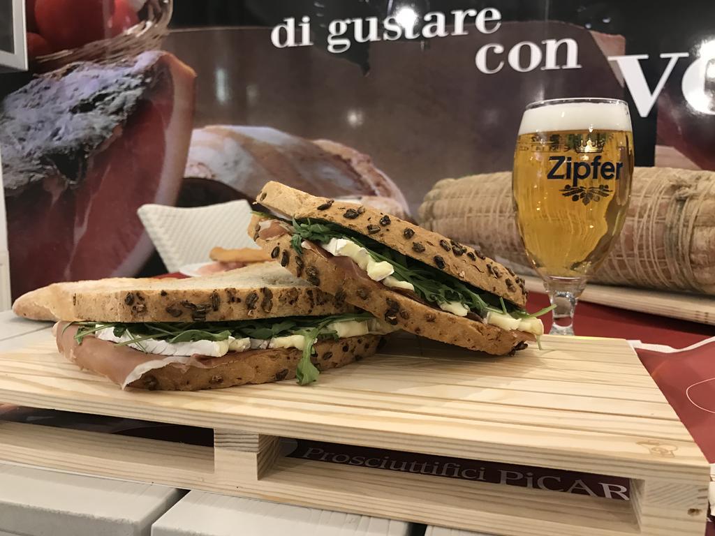 Affittacamere Prosciutti Picaron Villanova  Bagian luar foto